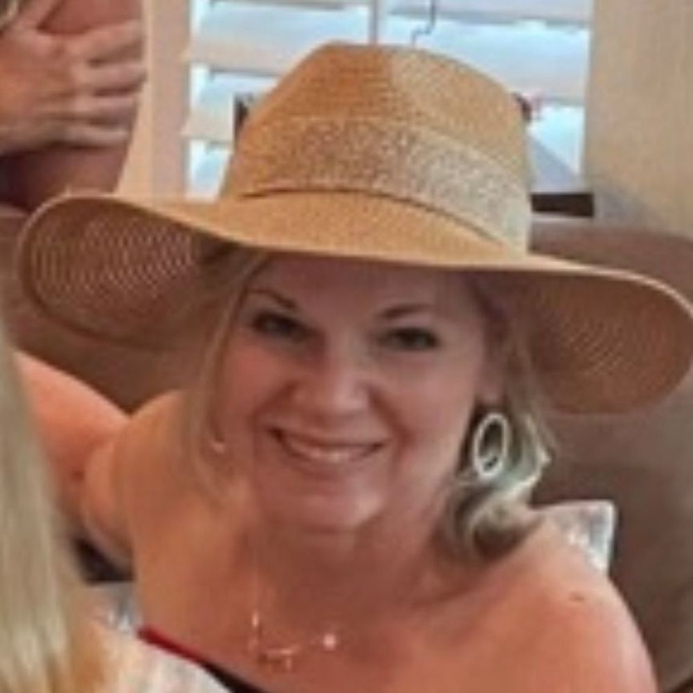 Meet your Posher, Debbie